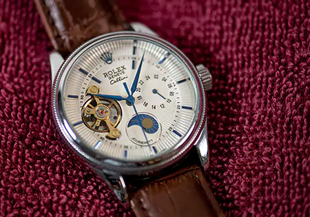 Buy Watches Online in Montreal, QC